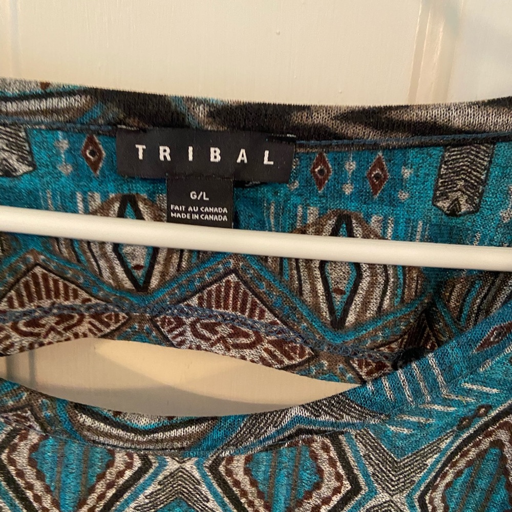 Tribal Top With Back Detailing. Large - Picture 3 of 5